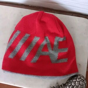 American Eagle Outfitters Logo Knit Beanie Hat Ski Cap Red Unisex REVERSIBLE
